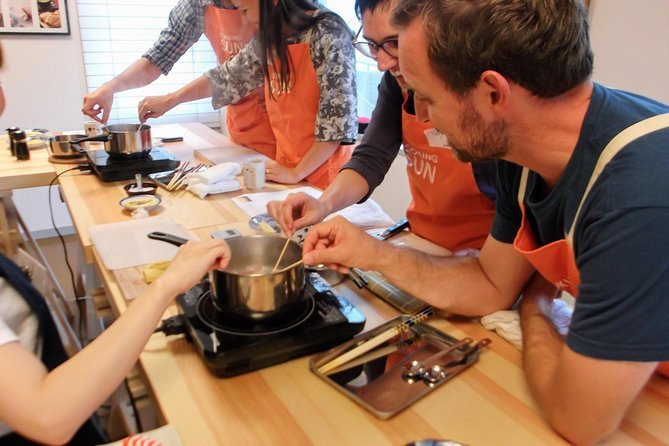 3-Hour Small-Group Sushi Making Class in Tokyo - What to Expect