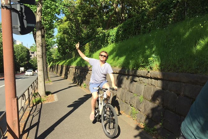 Small Group Cycling Tour in Tokyo - Tour Overview