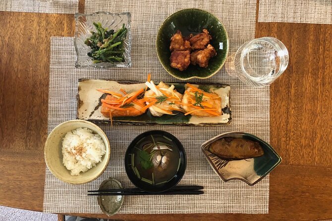 3-hour ガイド付きのむすび日本家庭料理クラス - Cancellation Policy