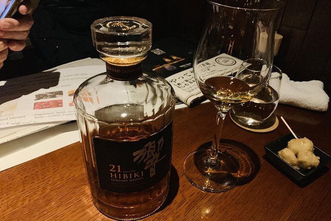 Japanese Whisky Tasting Experience at Local Bar in Tokyo - Guide Expertise