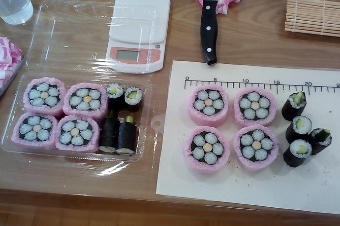 2 Hours Sushi Class - Booking and Availability